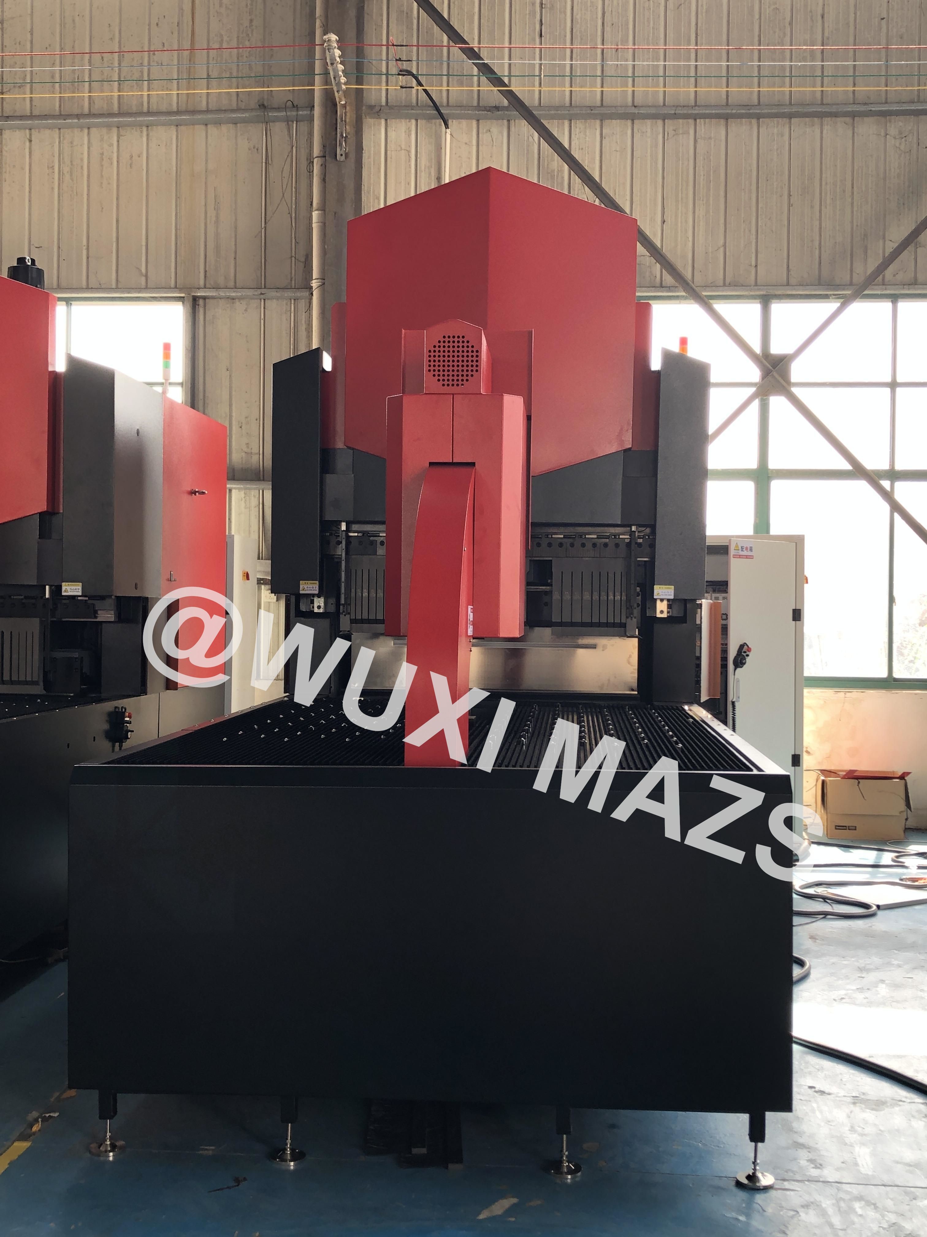380V Automatic Plate Folding Machine  4.5KW CNC Metal Sheet Folding Equipment 8m/Min