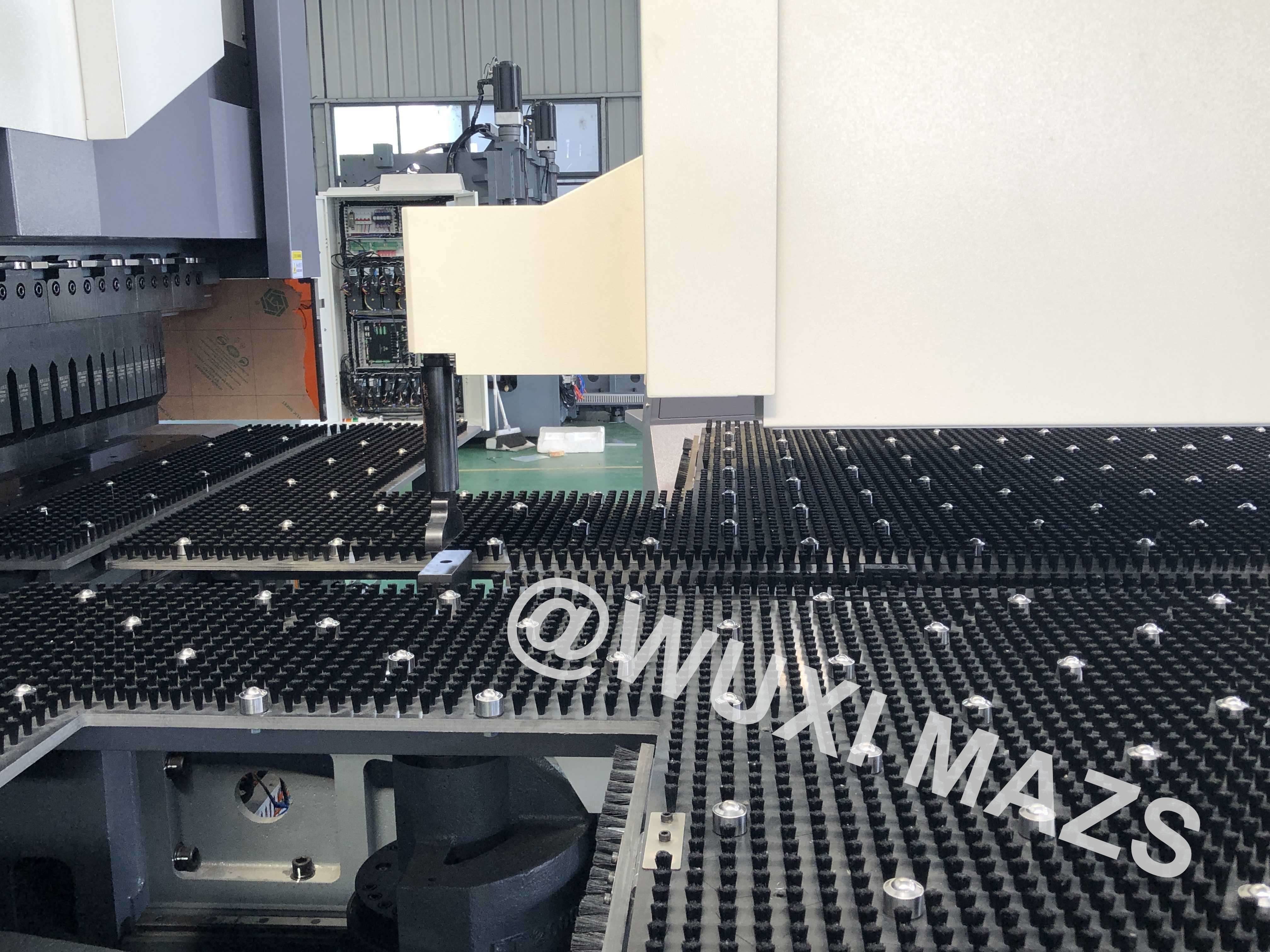 MAY-2015 CNC Flat Sheet Bender Equipment 2000mm 18000KG Plate Folding Machine