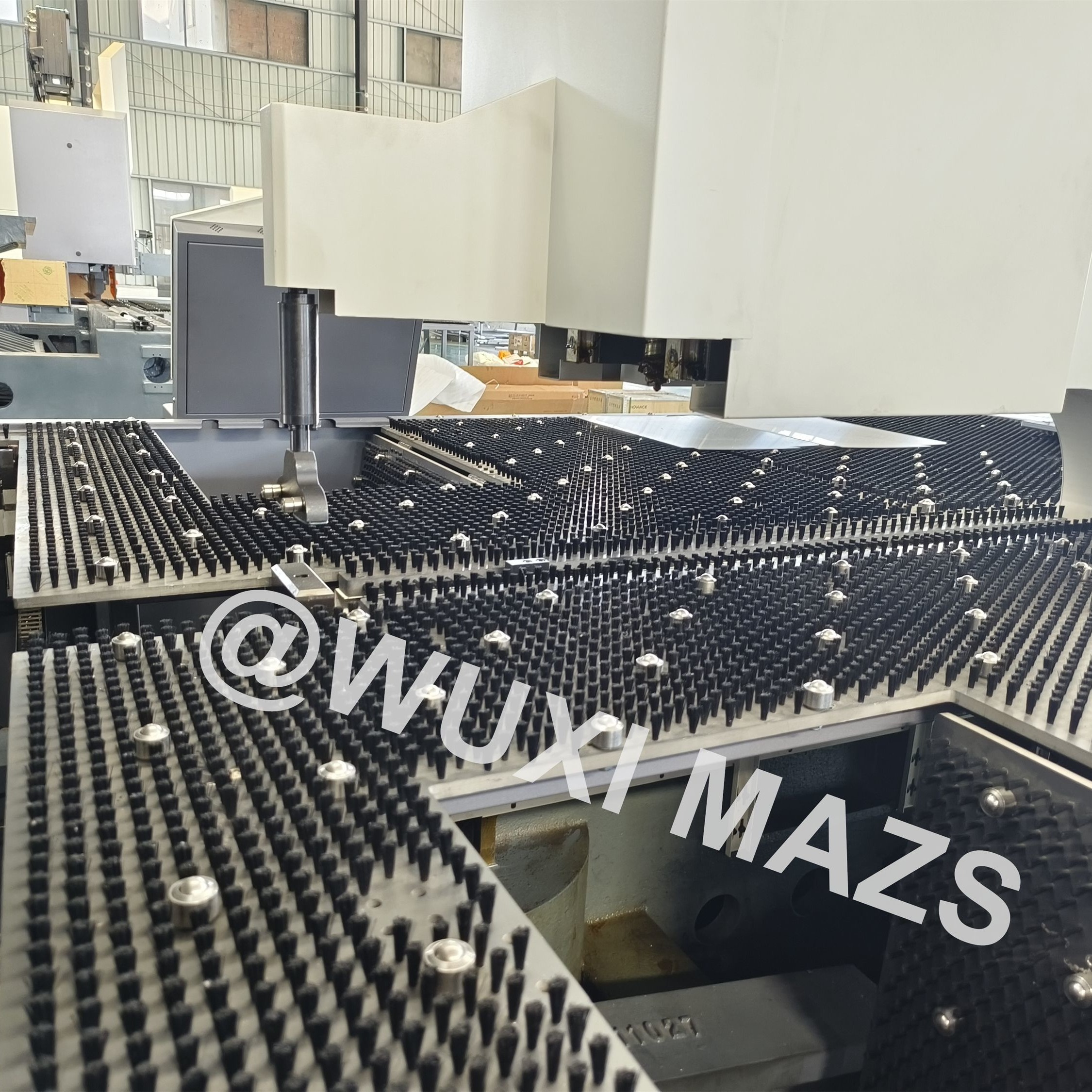 CNC Auto Bender Machine Sheet Metal Panel Bender With Synchronized 15 Axis